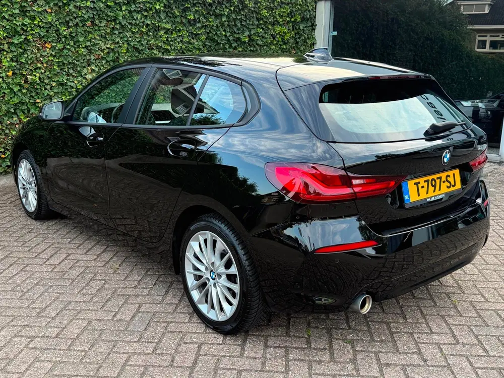 BMW 1-serie 118i uit 2020, foto 3