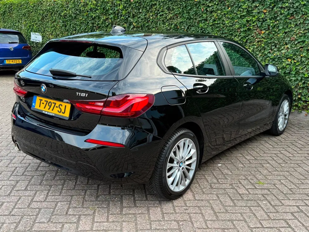 BMW 1-serie 118i uit 2020, foto 5