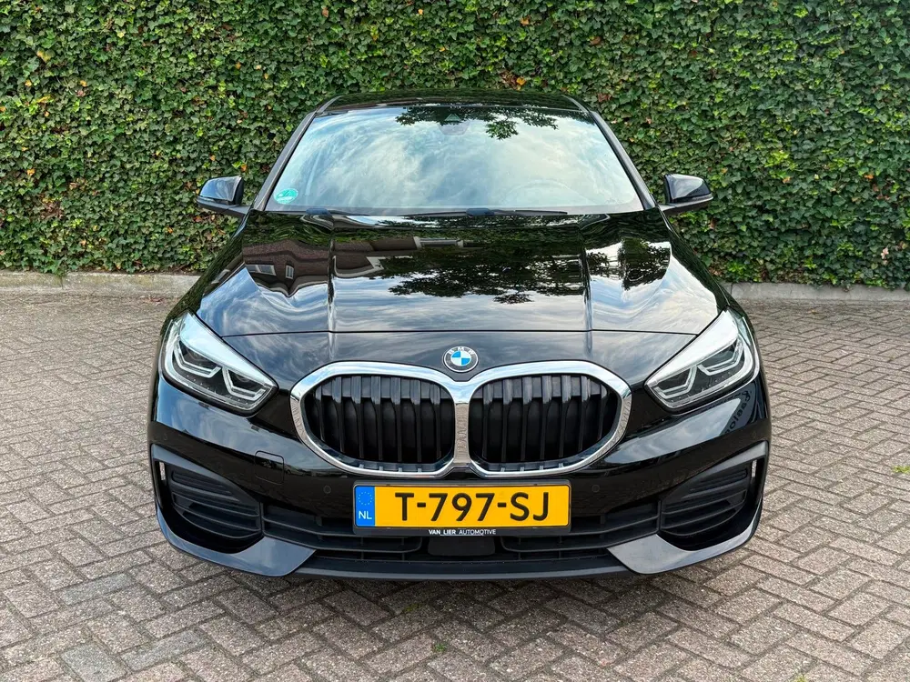 BMW 1-serie 118i uit 2020, foto 7