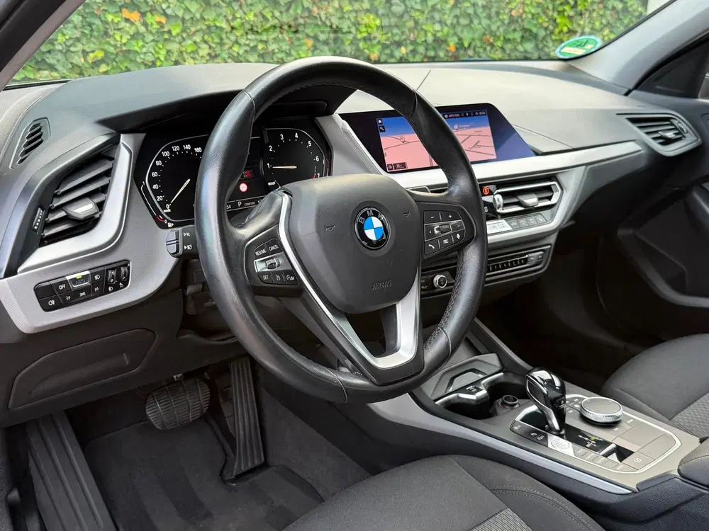 BMW 1-serie 118i uit 2020, foto 9