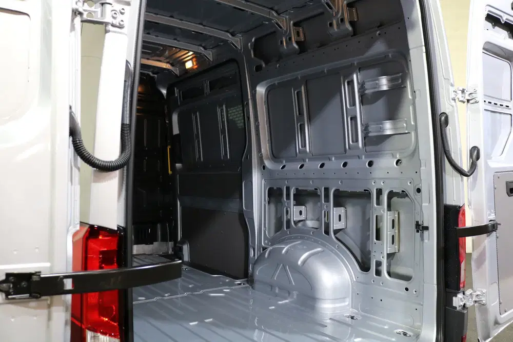 Volkswagen Crafter 2.0 TDI 140pk L3 H3 Automaat Airco Naviga uit 2024, foto 13
