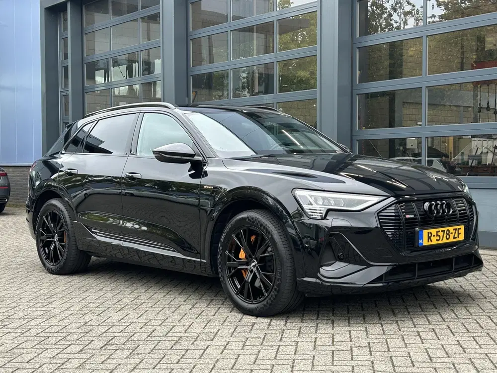 Audi e-tron 55 quattro S edition 95 kWh uit 2022, foto 15