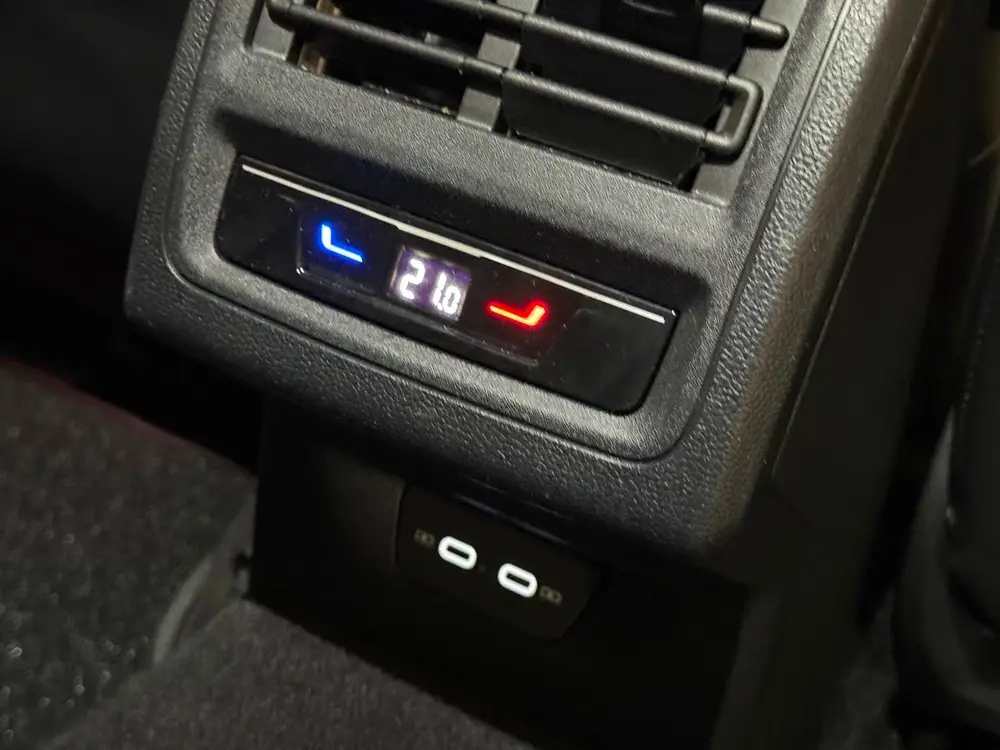 Volkswagen Golf 1.5 eTSI | Stoel/Stuurverwarming | Carplay | uit 2025, foto 11