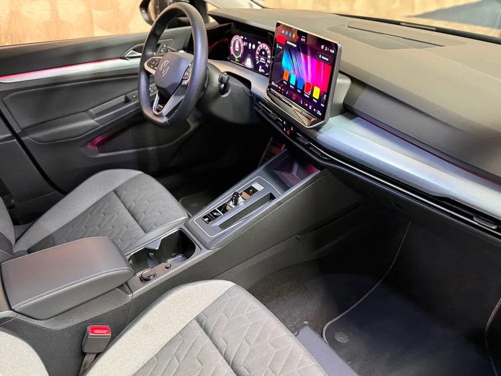Volkswagen Golf 1.5 eTSI | Stoel/Stuurverwarming | Carplay | uit 2025, foto 9