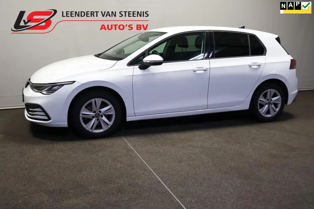 Volkswagen Golf 1.0 TSI Life uit 2021