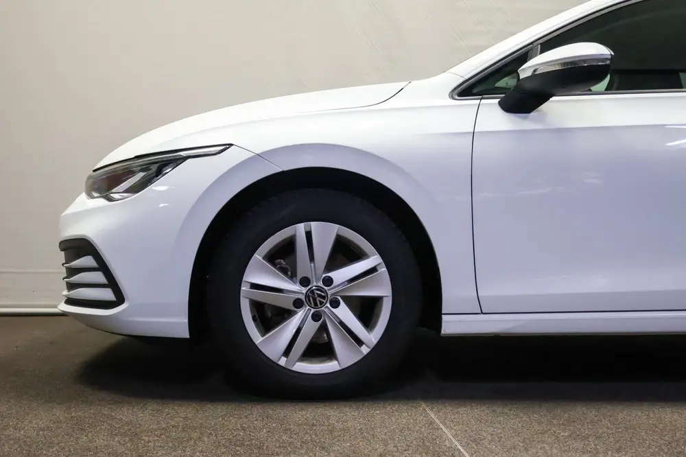 Volkswagen Golf 1.0 TSI Life uit 2021, foto 13
