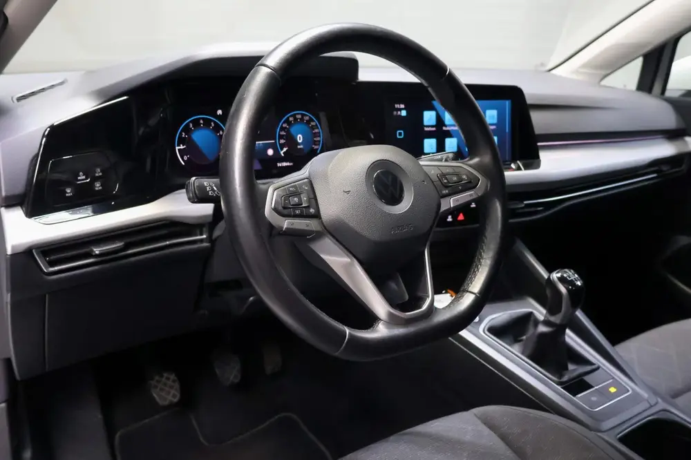 Volkswagen Golf 1.0 TSI Life uit 2021, foto 2