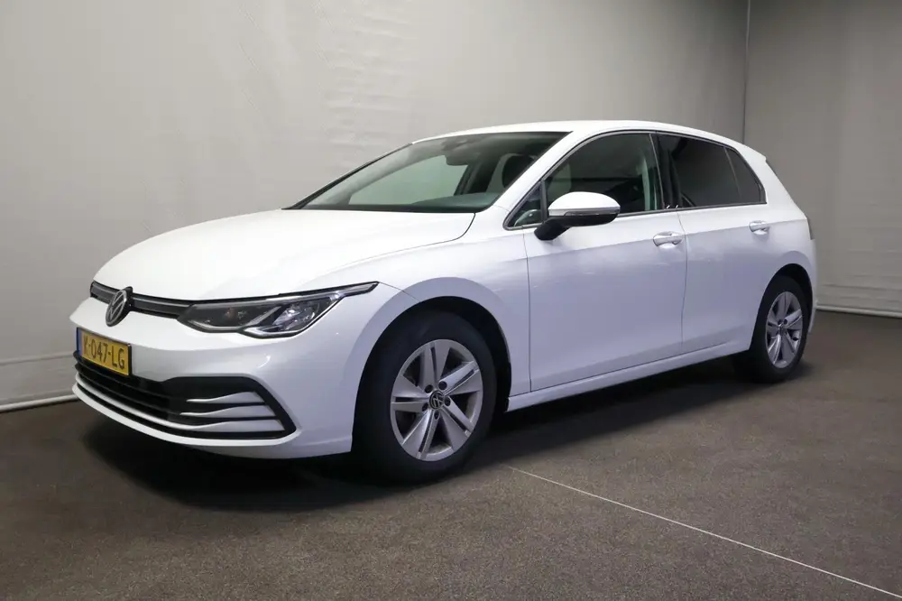 Volkswagen Golf 1.0 TSI Life uit 2021, foto 5