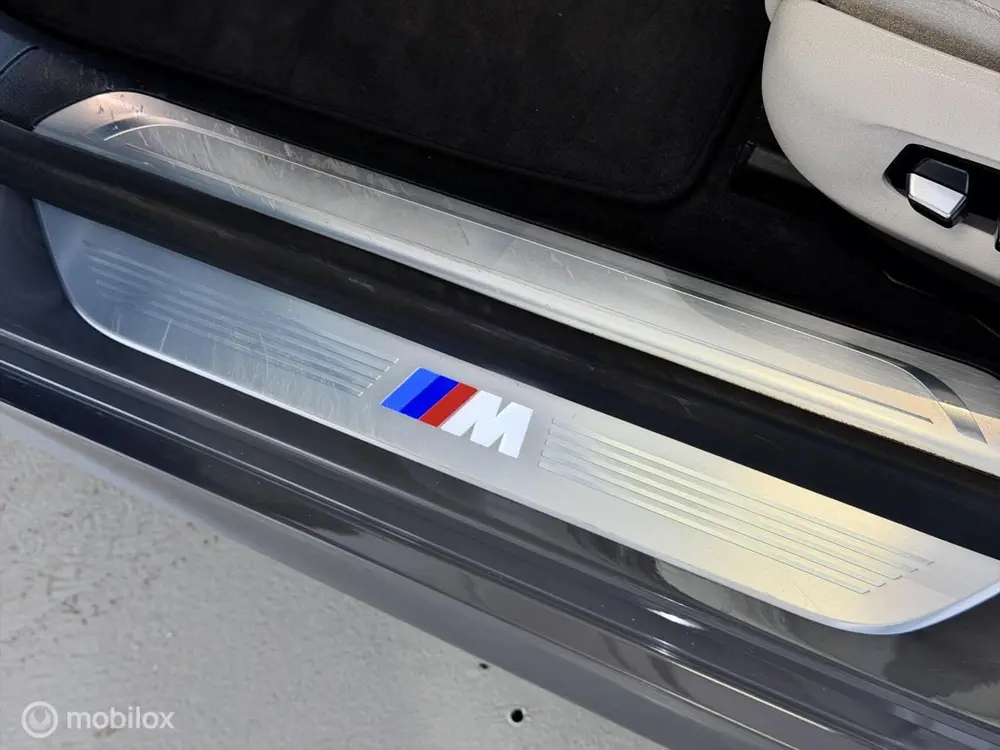BMW 7-serie 745e M Sport uit 2020, foto 12