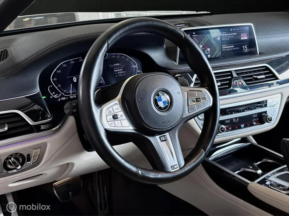 BMW 7-serie 745e M Sport uit 2020, foto 3
