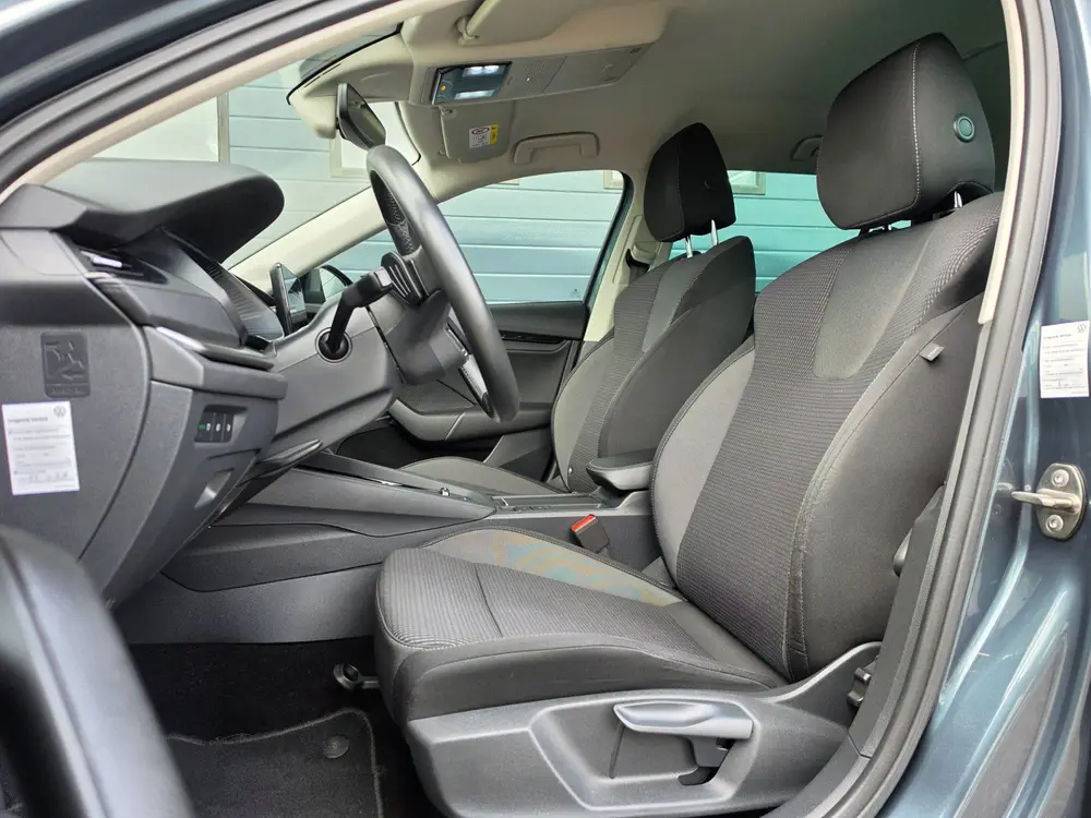 Skoda Octavia 1.0 e-TSI Business Edition uit 2021, foto 5