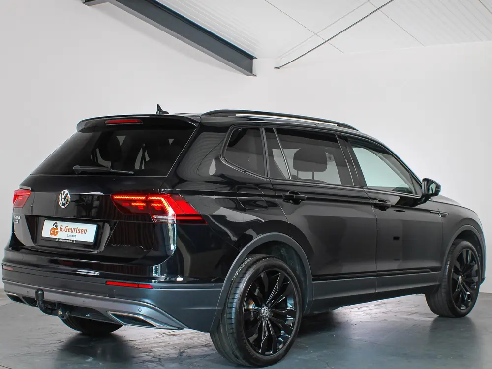 Volkswagen Tiguan Allspace 1.5 TSI Comfortline 7-Persoons Tr uit 2021, foto 2