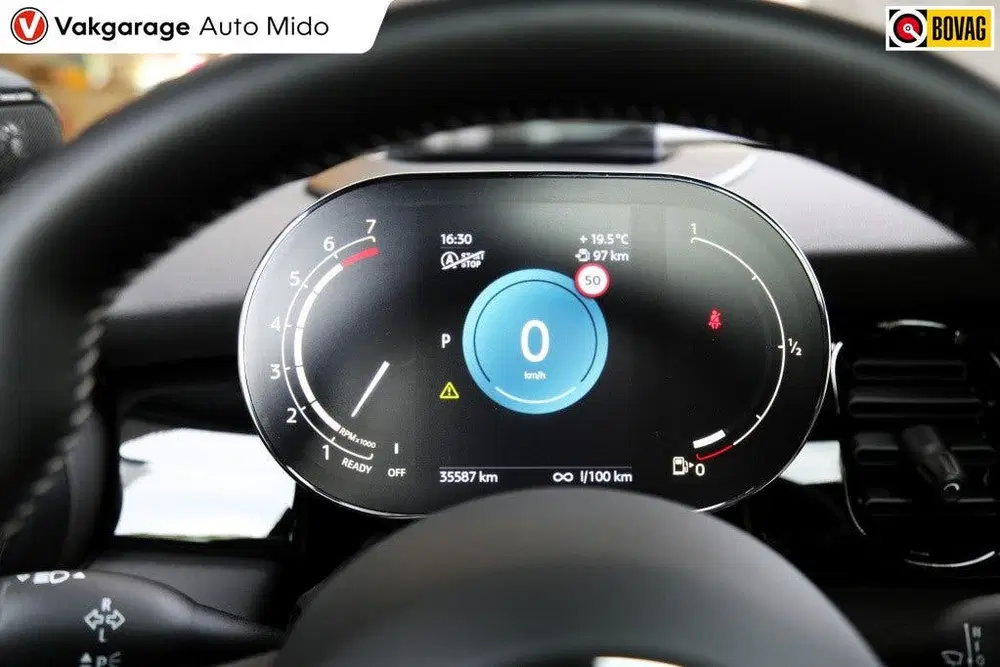 Mini Cooper 1.5 Automaat Cooper Camden Plus Edition uit 2022, foto 5