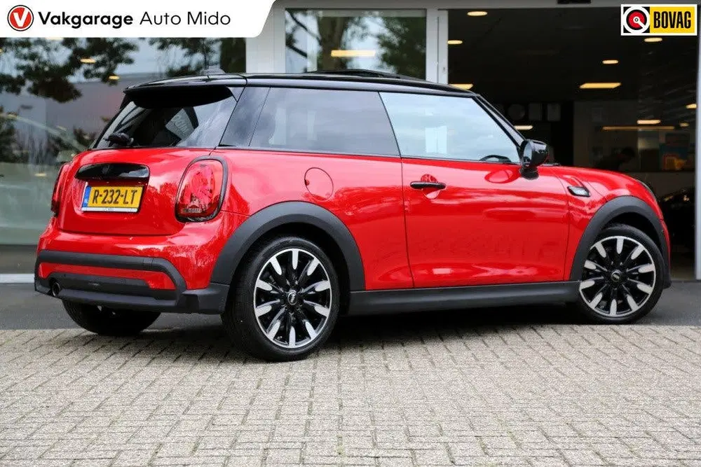 Mini Cooper 1.5 Automaat Cooper Camden Plus Edition uit 2022, foto 8