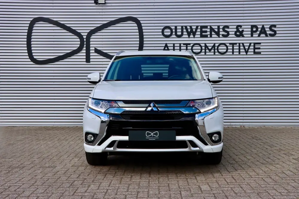 Mitsubishi Outlander 2.4 PHEV Intense | CARPLAY | STOELVERW. uit 2019, foto 16