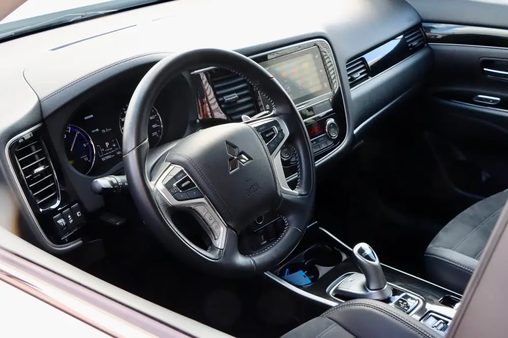 Mitsubishi Outlander 2.4 PHEV Intense | CARPLAY | STOELVERW. uit 2019, foto 17