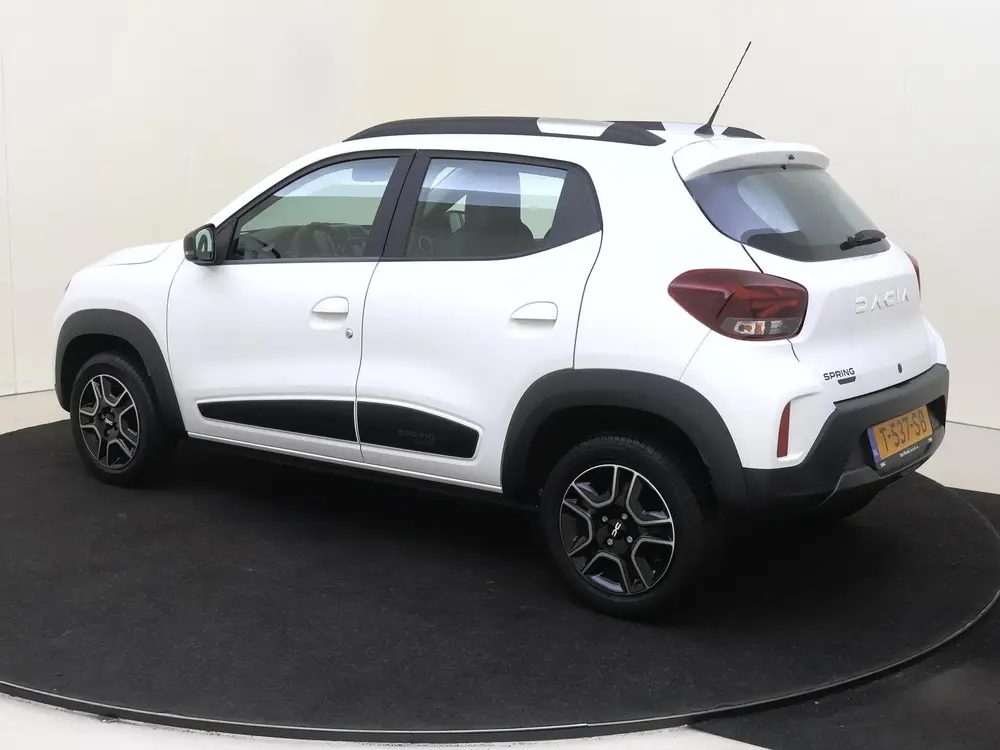 Dacia Spring Essential 27 kWh 23dkm uit 2023, foto 3