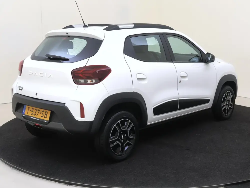 Dacia Spring Essential 27 kWh 23dkm uit 2023, foto 4