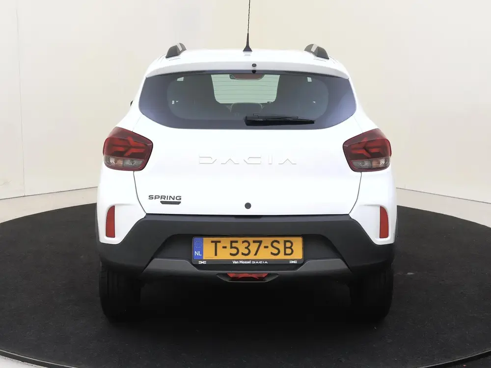 Dacia Spring Essential 27 kWh 23dkm uit 2023, foto 7