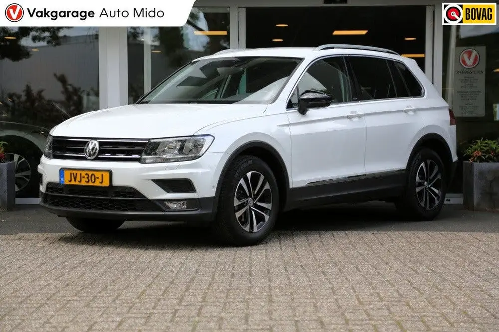 Volkswagen Tiguan 1.5 TSI ACT Automaat Comfortline | Trekhaa uit 2019