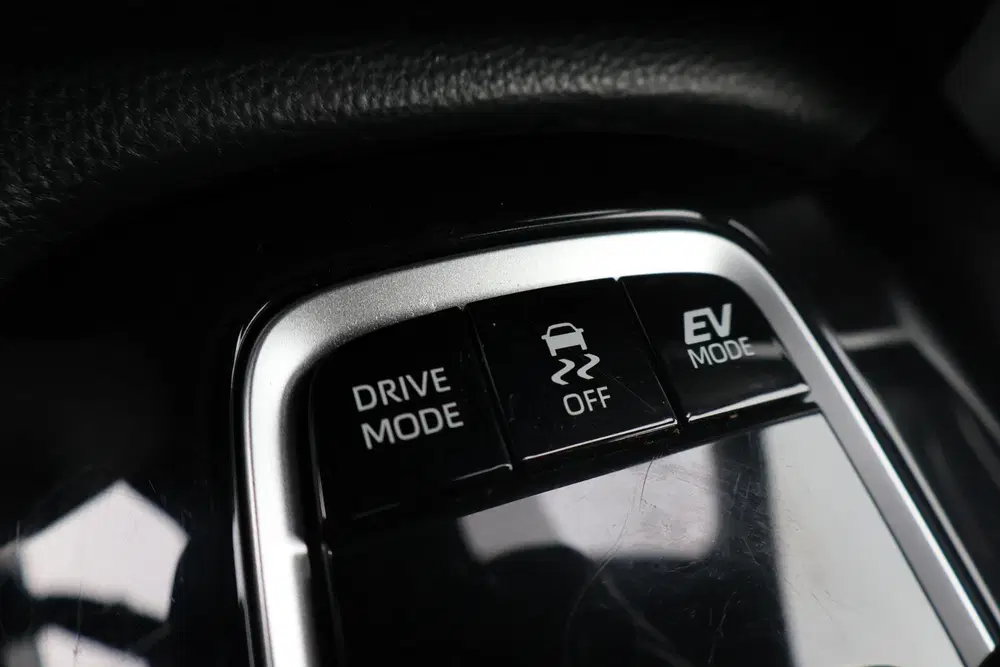 Toyota Corolla Cross 2.0 High Power Hybrid Active 1e Eigenaa uit 2022, foto 17