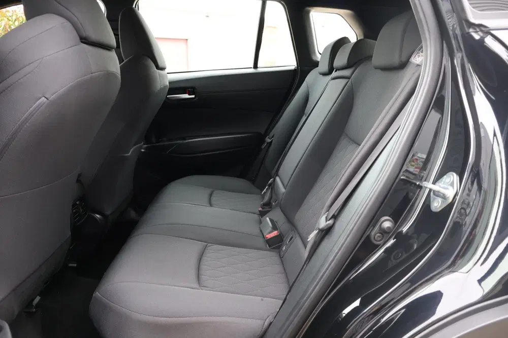 Toyota Corolla Cross 2.0 High Power Hybrid Active 1e Eigenaa uit 2022, foto 20