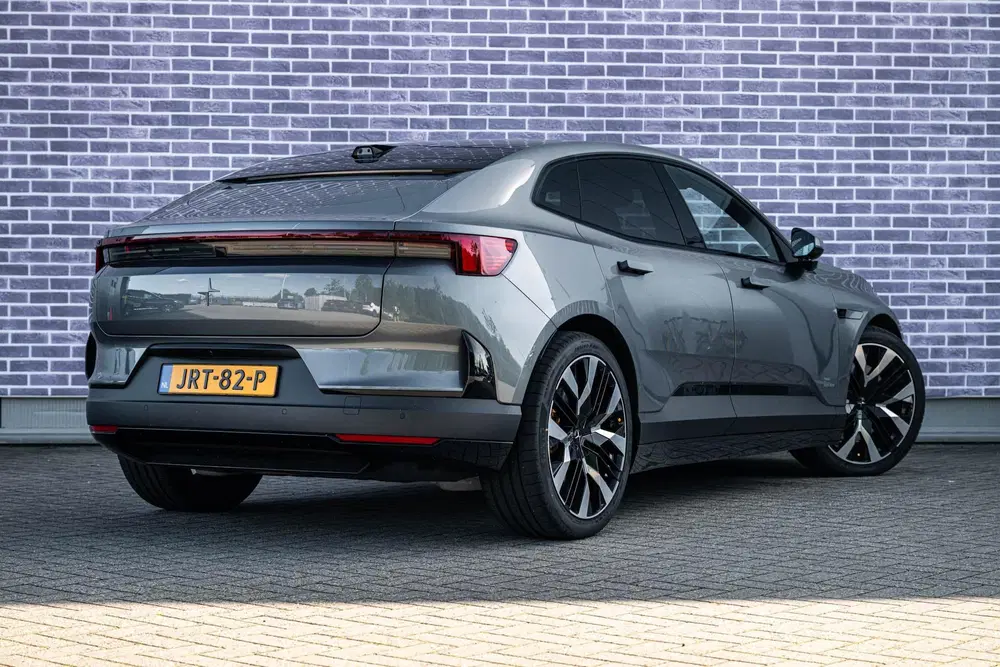 Polestar 4 Long Range Dual motor Performance Prime 10 uit 2026, foto 2