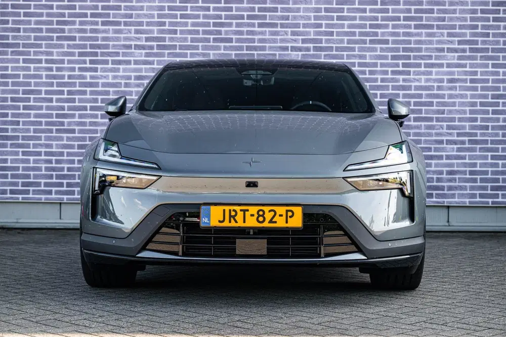 Polestar 4 Long Range Dual motor Performance Prime 10 uit 2026, foto 9