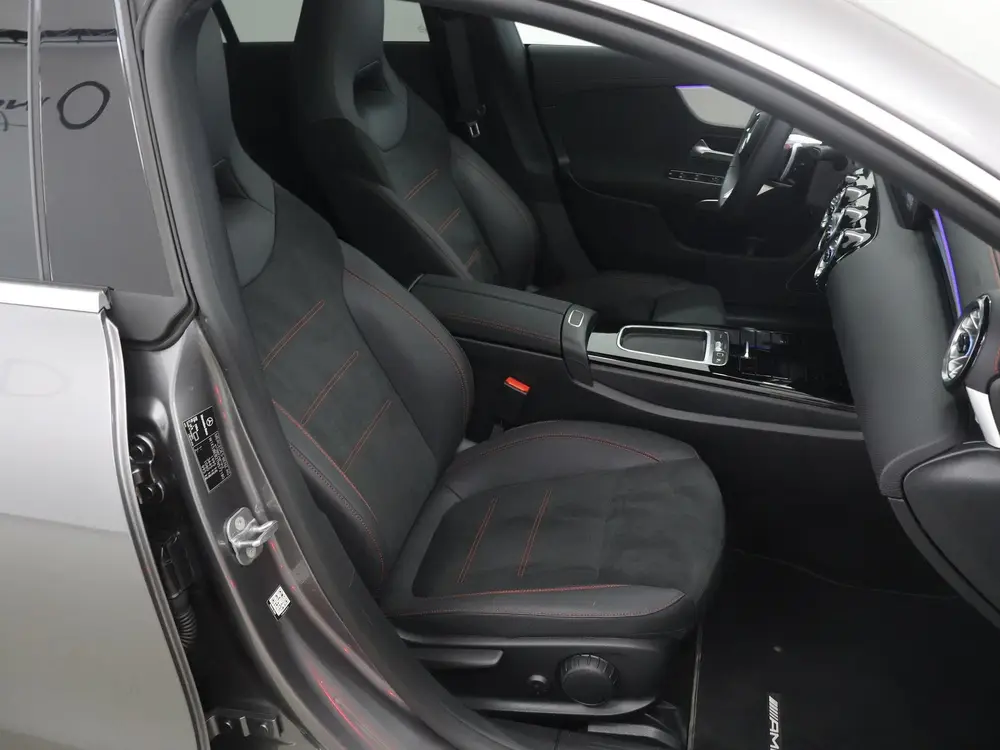 Mercedes-Benz CLA 180 Business Solution AMG uit 2025, foto 10