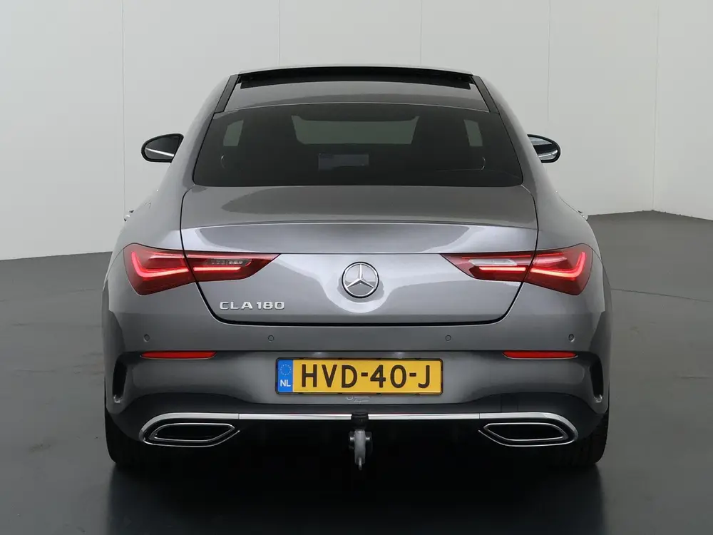 Mercedes-Benz CLA 180 Business Solution AMG uit 2025, foto 4
