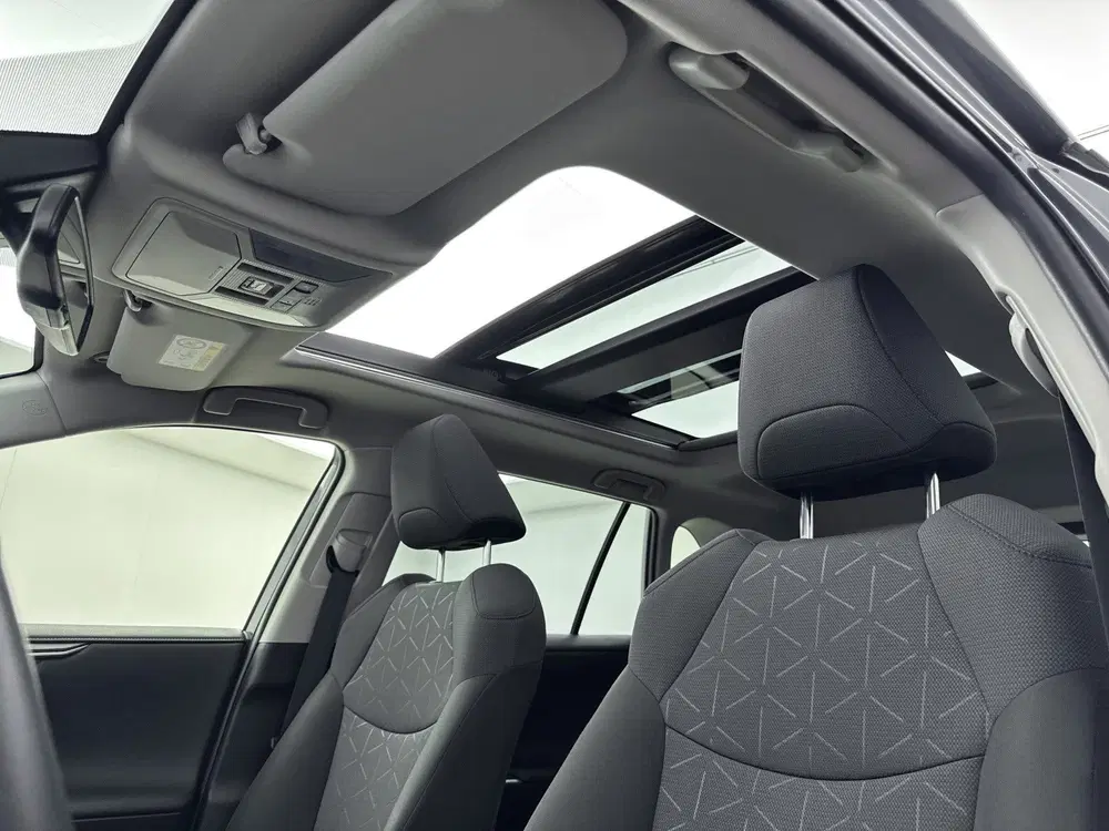 Toyota RAV 4 uit 2022, foto 6