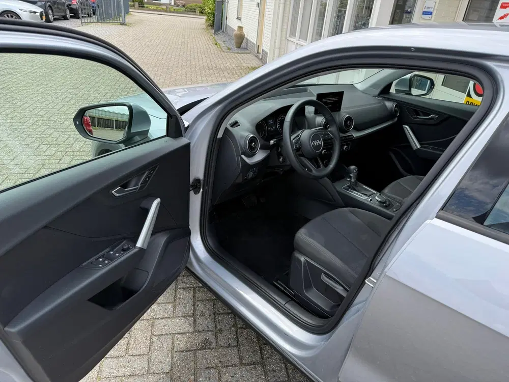 Audi Q2 35 TFSI Pro Line uit 2019, foto 11