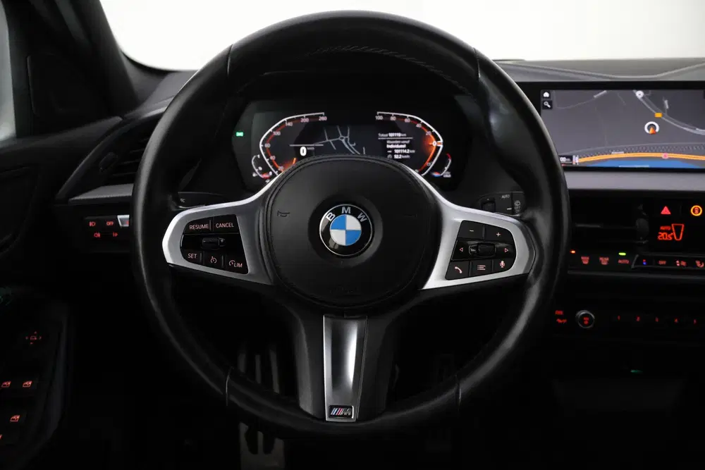 BMW 1-serie 120i M-Sport High Executive FULL LED uit 2021, foto 18