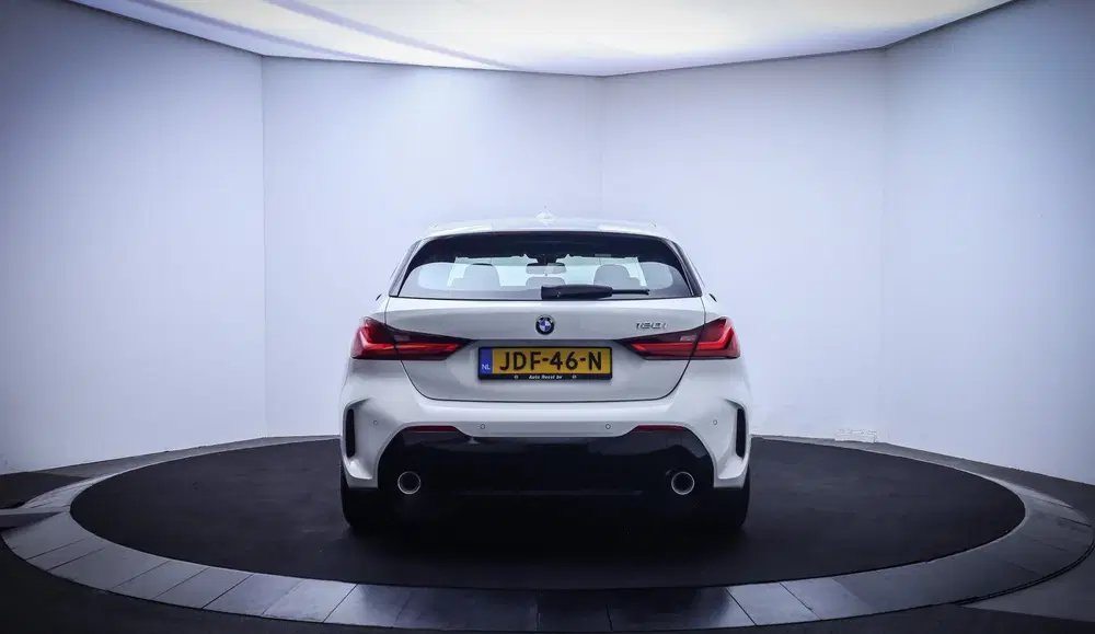 BMW 1-serie 120i M-Sport High Executive FULL LED uit 2021, foto 6