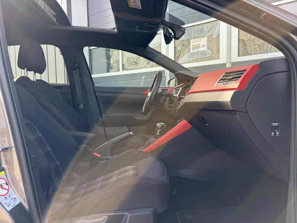 Volkswagen Polo 2.0 TSI GTI | CarPlay | Stoel verwarming | C uit 2019, foto 14