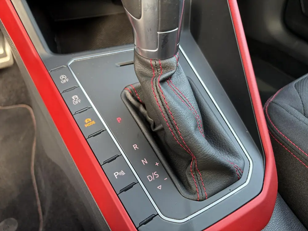 Volkswagen Polo 2.0 TSI GTI | CarPlay | Stoel verwarming | C uit 2019, foto 19