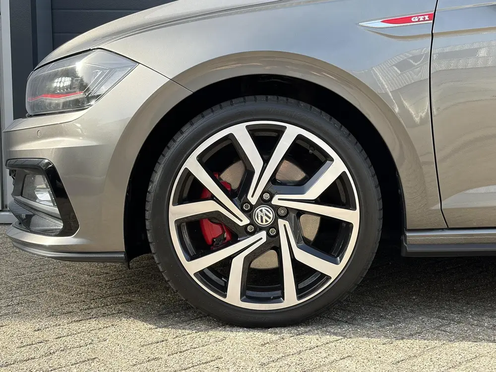 Volkswagen Polo 2.0 TSI GTI | CarPlay | Stoel verwarming | C uit 2019, foto 6