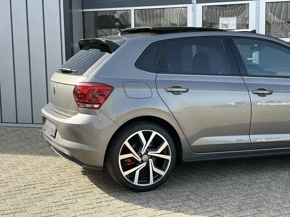 Volkswagen Polo 2.0 TSI GTI | CarPlay | Stoel verwarming | C uit 2019, foto 8