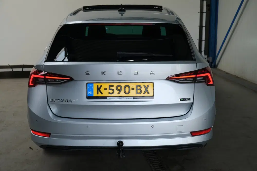 Skoda Octavia 1.0 e-TSI Business Edition Plus uit 2020, foto 6