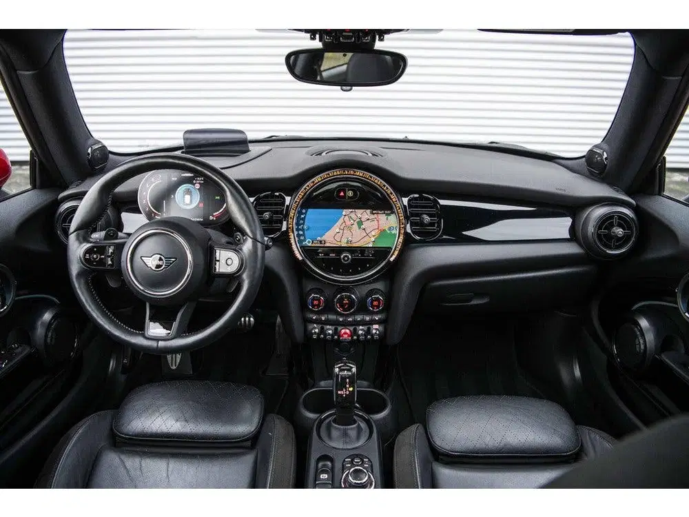 Mini John Cooper Works 2.0 231pk uit 2021, foto 17