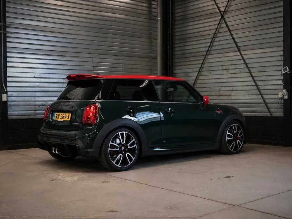 Mini John Cooper Works 2.0 231pk uit 2021, foto 3