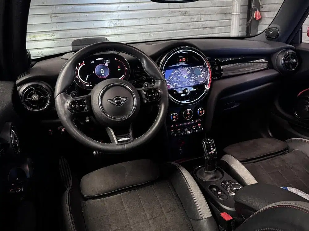 Mini John Cooper Works JCW 2.0 231pk uit 2022, foto 4