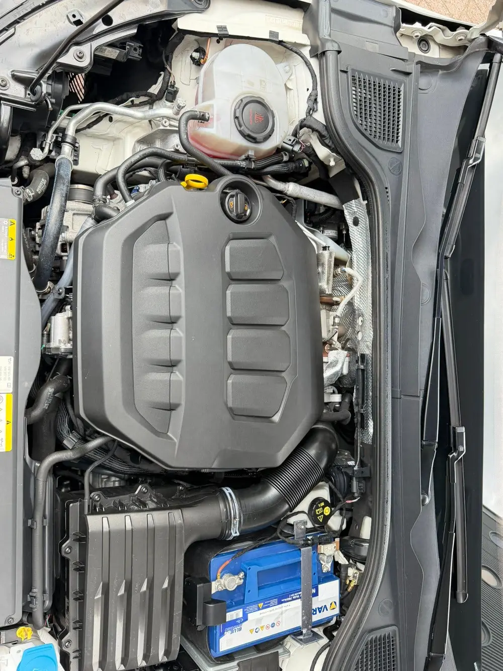 Volkswagen Golf 2.0 TSI OPF 221KW Dsg7 2021 Wit uit 2021, foto 19