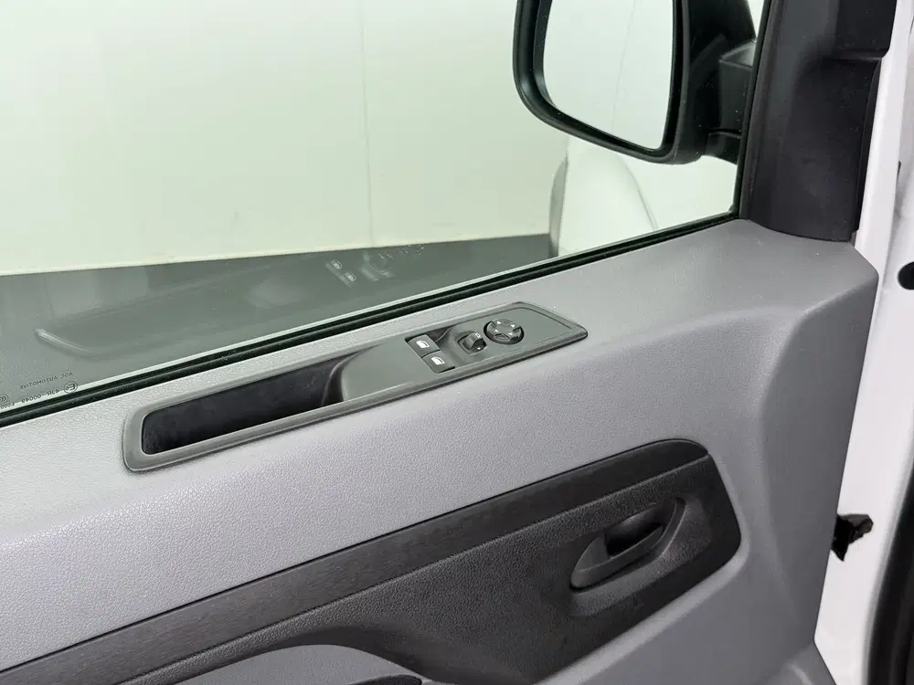 Opel Vivaro 2.0CDTI 123PK AUT-8 L2 3-Persoons Sortimo uit 2020, foto 19