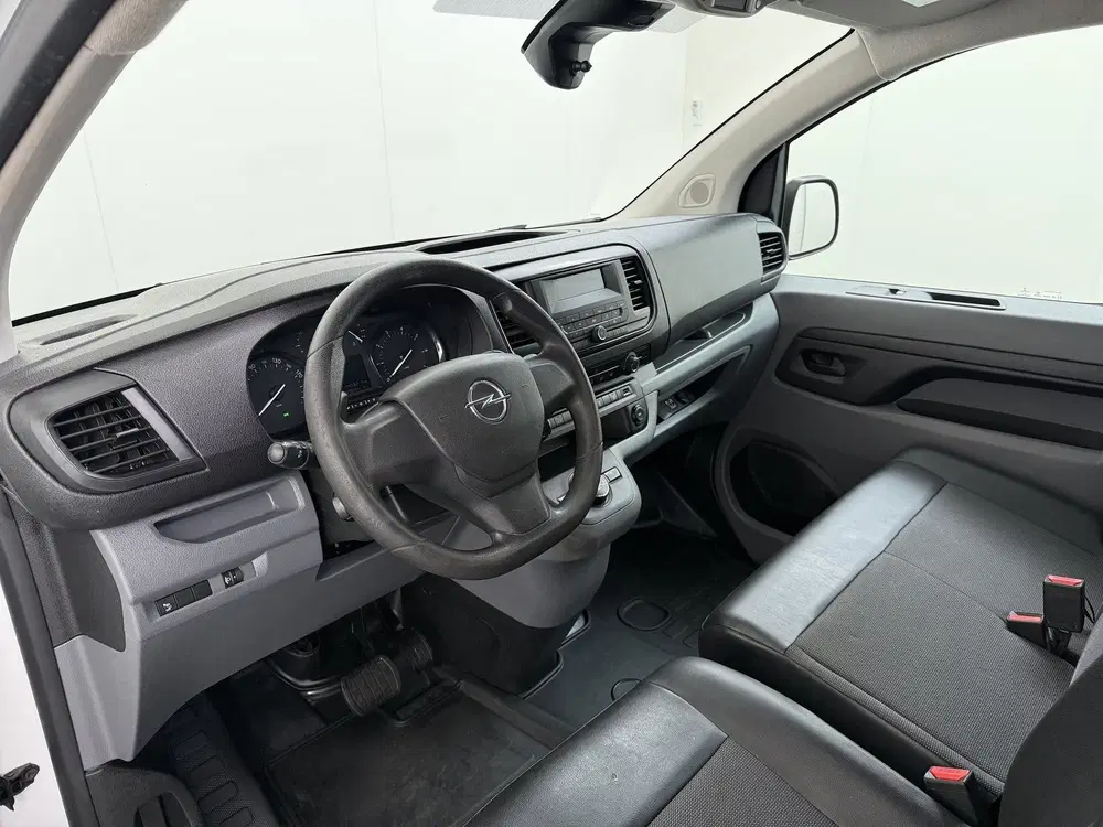 Opel Vivaro 2.0CDTI 123PK AUT-8 L2 3-Persoons Sortimo uit 2020, foto 7