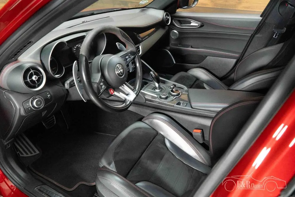 Alfa Romeo Giulia Sedan | 2019 uit 2019, foto 2