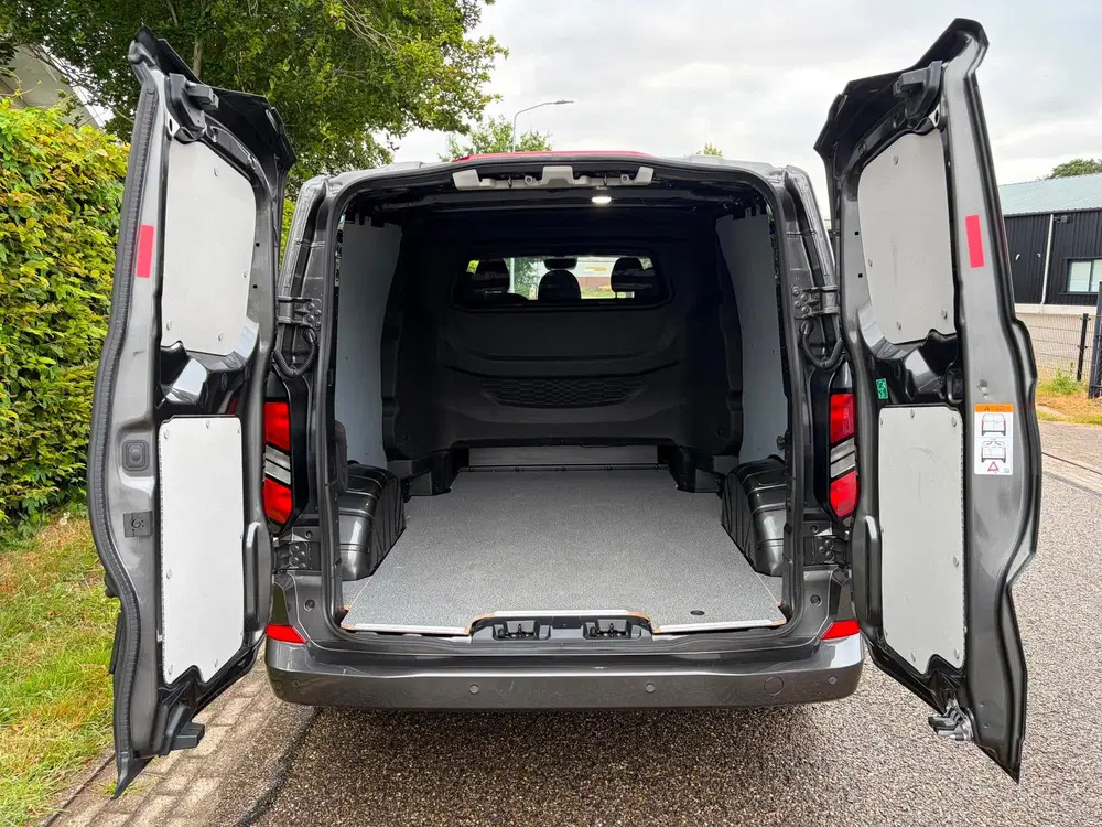Ford Transit Custom 320 2.0 TDCI L2H1 Limited DC uit 2025, foto 11