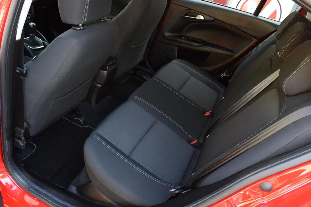 Fiat Tipo 1.4 Mirror uit 2020, foto 20