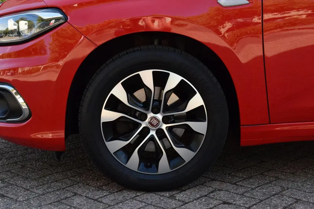 Fiat Tipo 1.4 Mirror uit 2020, foto 7