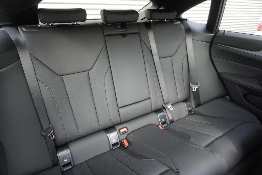BMW i4 eDrive35 M Sportpakket uit 2026, foto 10